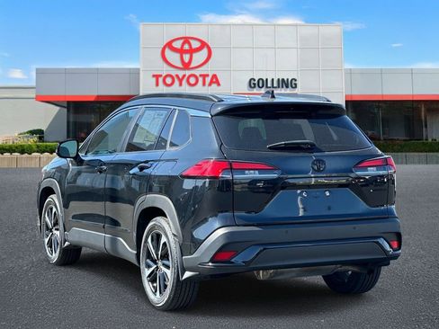 Used 2025 Toyota Corolla Cross AWD Hybrid image 4