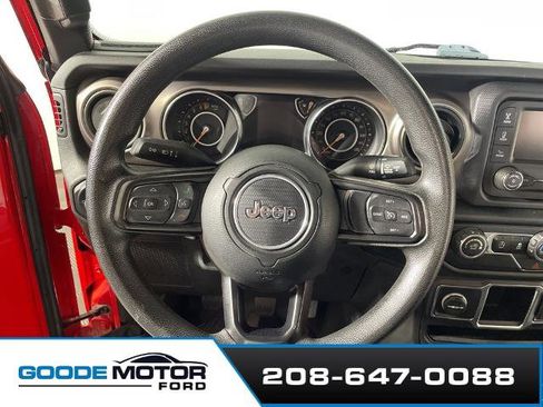 Used 2020 Jeep Wrangler Sport image 19