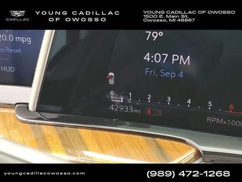 Used 2023 Cadillac Escalade Premium Luxury Platinum w/ Heavy-Duty Trailer Package AWD/4WD image 14