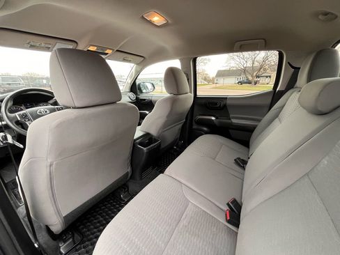 Used 2018 Toyota Tacoma SR5 image 26