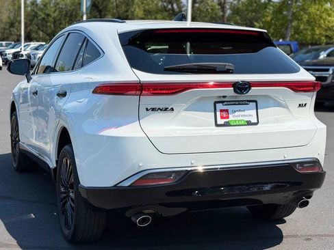 Certified 2023 Toyota Venza Nightshade AWD/4WD image 3