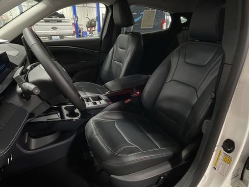 New 2025 Ford Mustang Mach-E Premium image 17