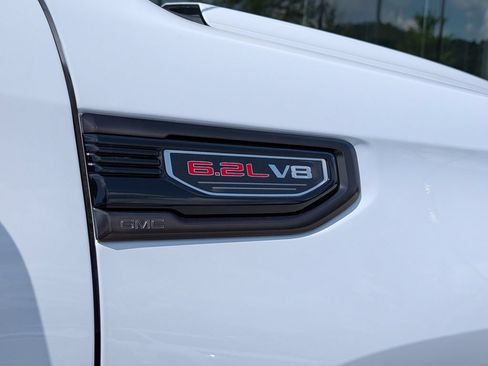 Used 2023 GMC Sierra 1500 AT4X AWD/4WD image 32