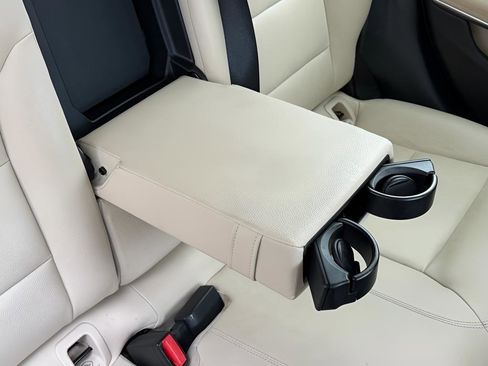 Used 2016 Mercedes-Benz GLA 250 image 31