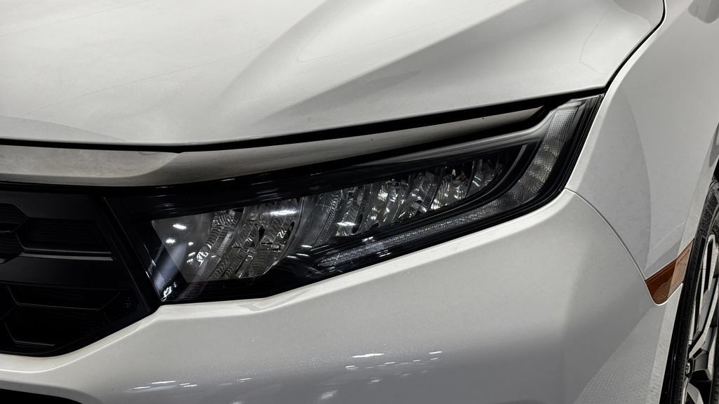 Used 2026 Honda Odyssey EX-L image 3