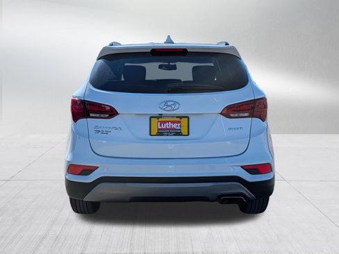 Used 2017 Hyundai Santa Fe Sport image 6