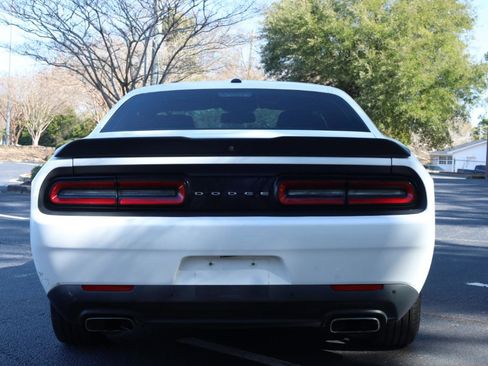 Used 2019 Dodge Challenger R/T w/ Driver Convenience Group image 4