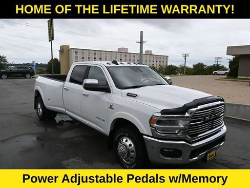 Used 2022 RAM 3500 Laramie RWD image 32