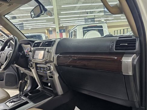 Used 2016 Toyota 4Runner Limited image 22
