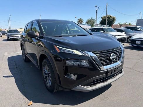 Used 2023 Nissan Rogue S FWD image 3