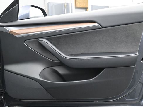 Used 2022 Tesla Model 3 Long Range image 23