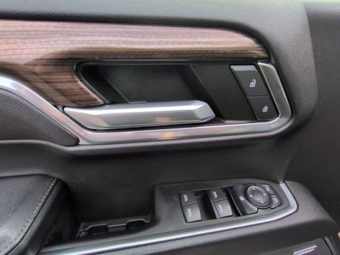 Used 2022 Chevrolet Silverado 1500 LT Trail Boss w/ Convenience Package II image 24