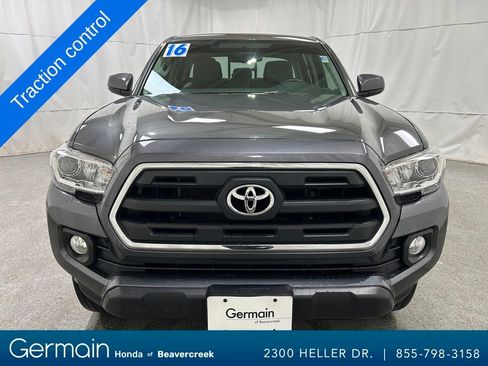 Used 2016 Toyota Tacoma SR5 image 3