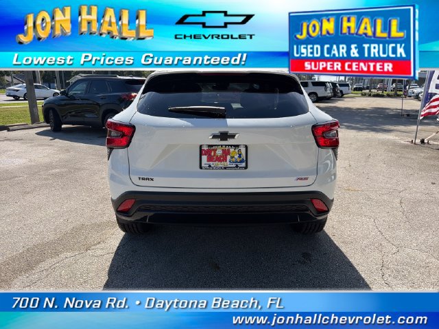 Used 2025 Chevrolet Trax RS w/ Driver Confidence Package FWD image 9