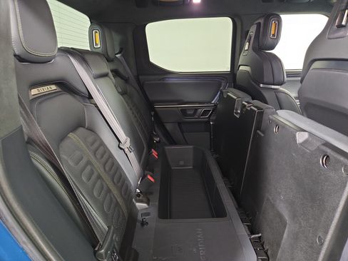 Used 2022 Rivian R1T Adventure AWD/4WD image 24