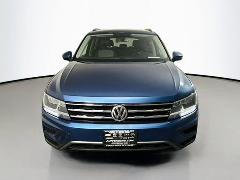Used 2018 Volkswagen Tiguan SE FWD image 2