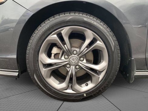 Used 2023 Honda Accord EX image 9