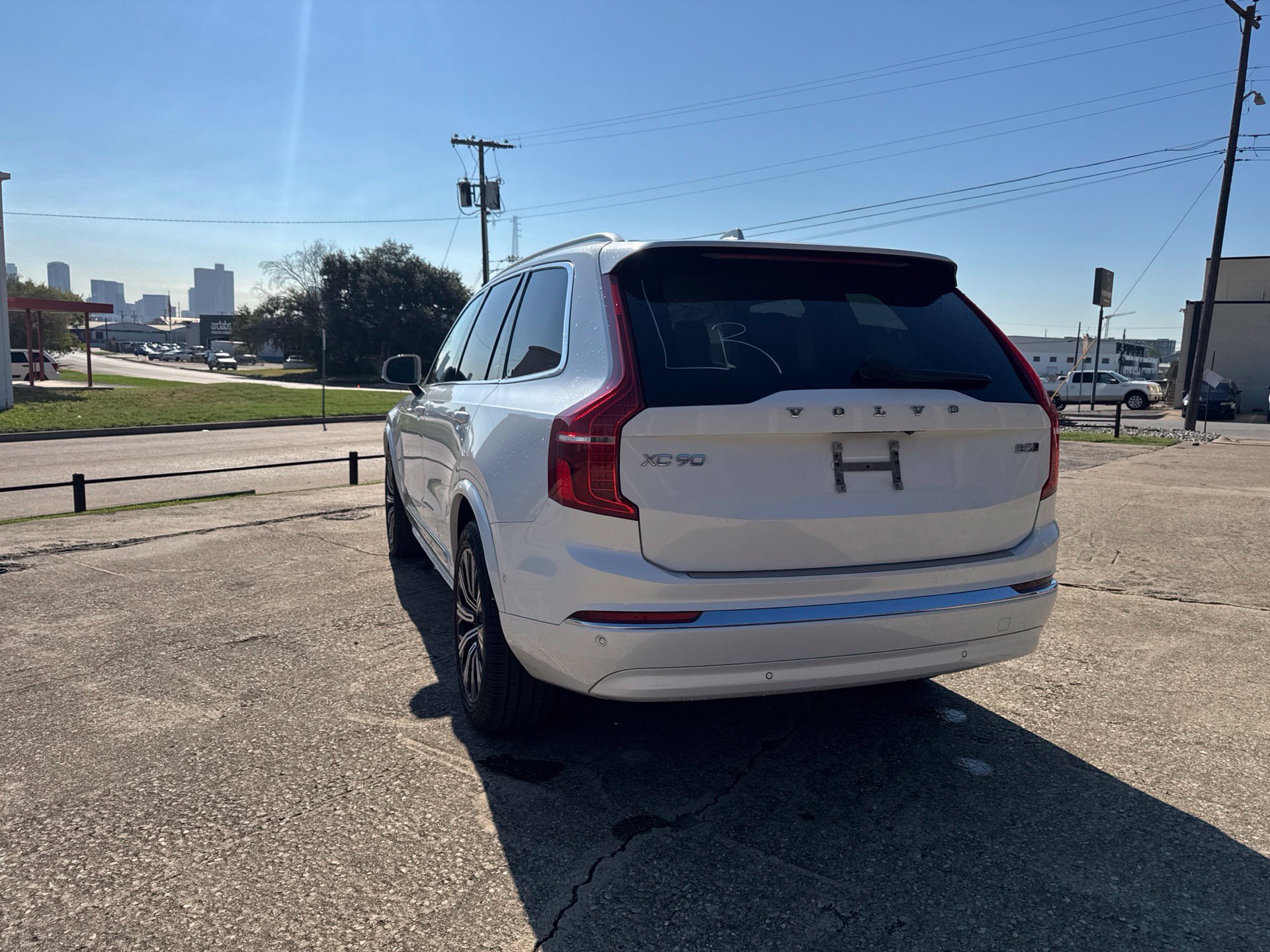 Used 2024 Volvo XC90 B5 Plus w/ Protection Package Premier AWD/4WD image 7