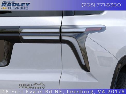 New 2026 Chevrolet Traverse High Country image 13