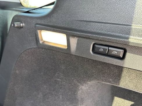 Used 2022 Lincoln Corsair Grand Touring image 15