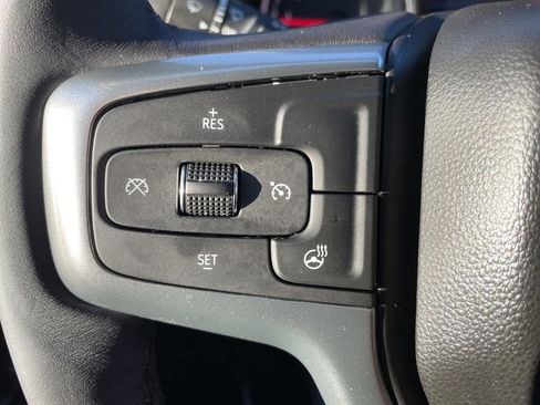 Used 2022 Chevrolet Silverado 2500 LT w/ Convenience Package image 6