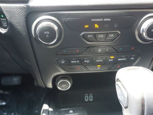 Used 2024 Nissan Pathfinder SL image 59