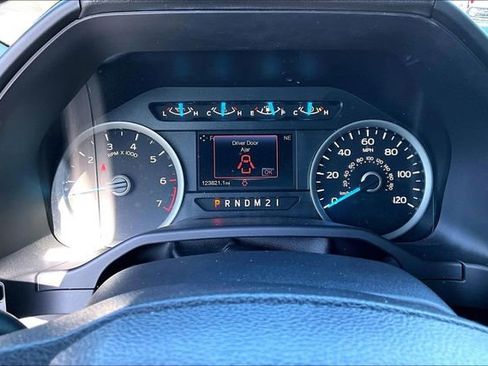 Used 2017 Ford F150 XLT w/ Equipment Group 302A Luxury image 14