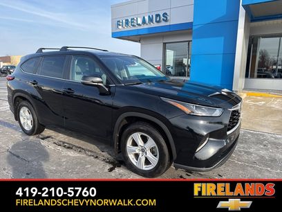 Used 2023 Toyota Highlander L
