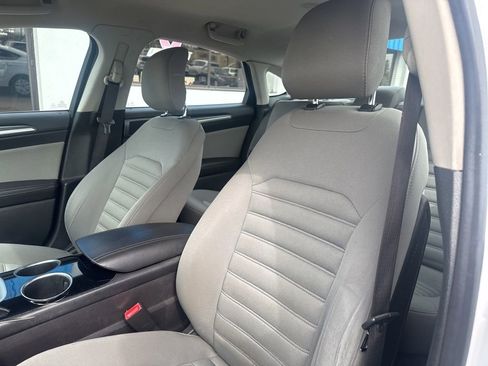 Used 2014 Ford Fusion S image 25