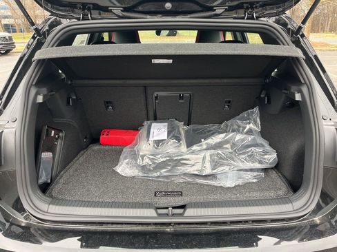 New 2026 Volkswagen GTI SE FWD image 13
