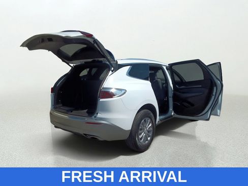 Used 2022 Buick Enclave Essence FWD image 15