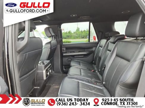 Used 2019 Ford Expedition XLT w/ Equipment Group 202A AWD/4WD image 14