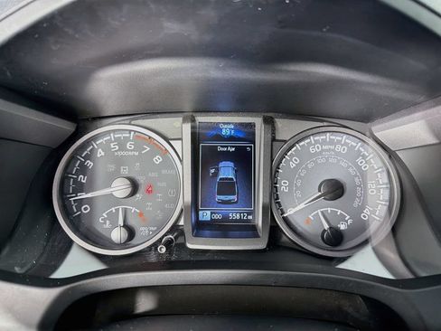 Used 2022 Toyota Tacoma TRD Sport w/ Technology Package AWD/4WD image 18