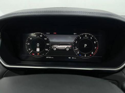 Used 2018 Land Rover Range Rover Sport HSE Dynamic image 25