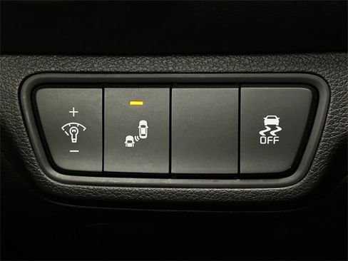 Used 2024 Kia Forte LXS w/ LXS Technology Package image 24