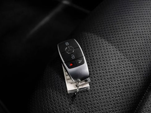 Used 2021 Mercedes-Benz GLC 300 image 61