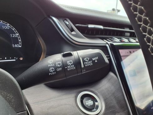 Certified 2022 Jeep Grand Cherokee L Limited AWD/4WD image 25