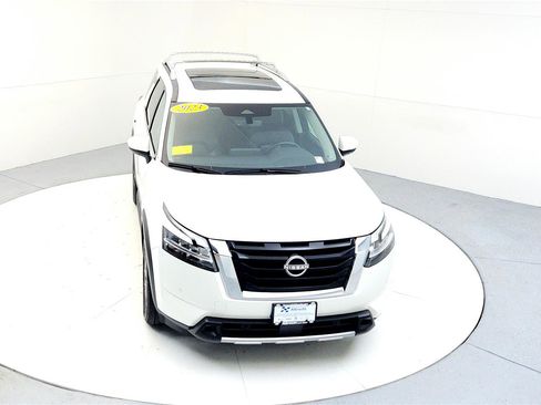 Used 2023 Nissan Pathfinder SL w/ SL Premium Package image 20