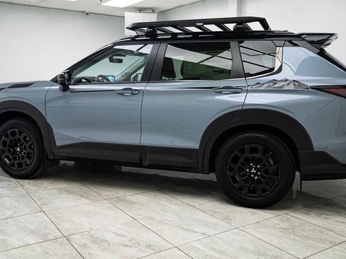 New 2026 Mitsubishi Outlander Trail Edition image 3