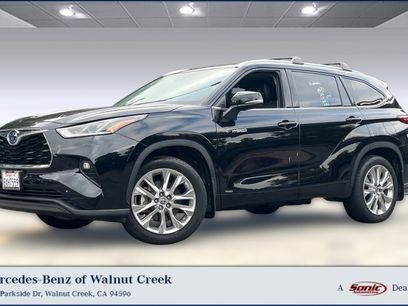 Used 2021 Toyota Highlander Limited