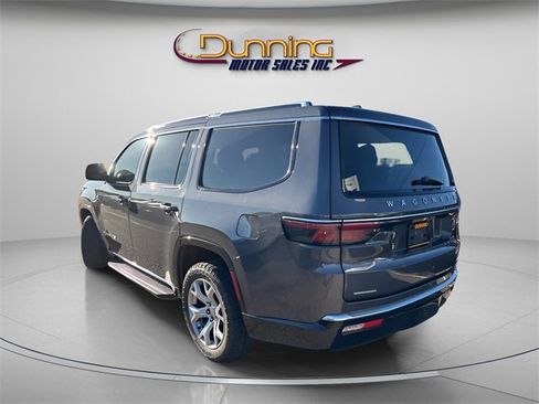 Used 2022 Jeep Wagoneer Series II image 2