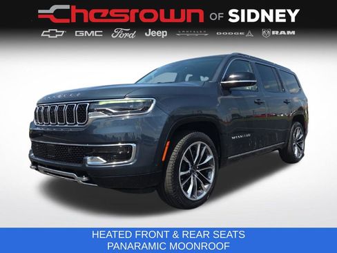 Used 2024 Jeep Wagoneer Series III w/ Premium Group I AWD/4WD image 9
