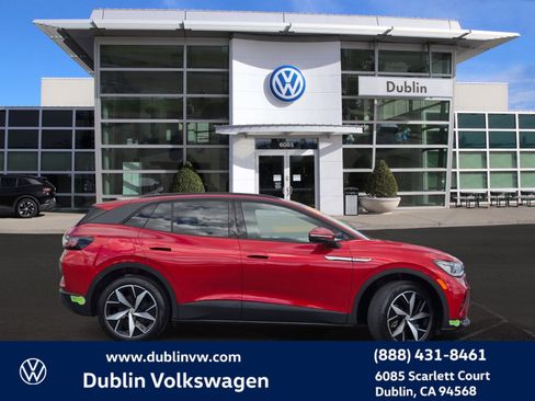 Used 2023 Volkswagen ID.4 Pro S image 3