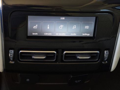 Used 2023 Lincoln Aviator Black Label w/ Dynamic Handling Package image 30