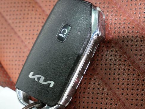 Used 2023 Kia Sportage SX image 29