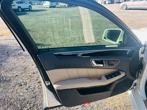 Used 2010 Mercedes-Benz E 350 Sedan image 21