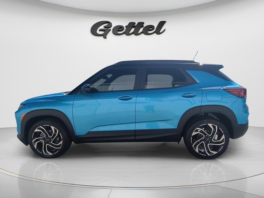Used 2025 Chevrolet TrailBlazer RS w/ Convenience Package FWD image 8