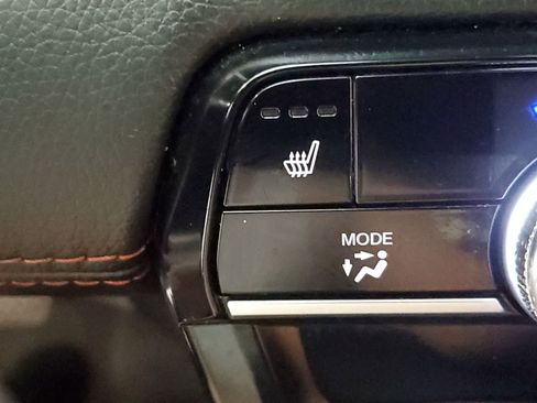 Certified 2023 Honda Pilot Sport image 5