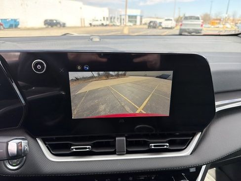 New 2026 Chevrolet Equinox LT image 17