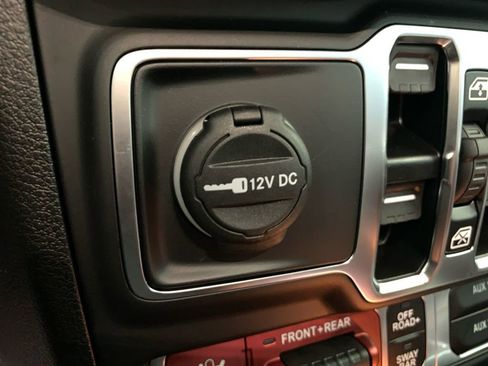 New 2025 Jeep Wrangler Unlimited Rubicon 392 image 25